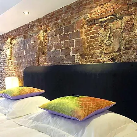 Boutique 3*
